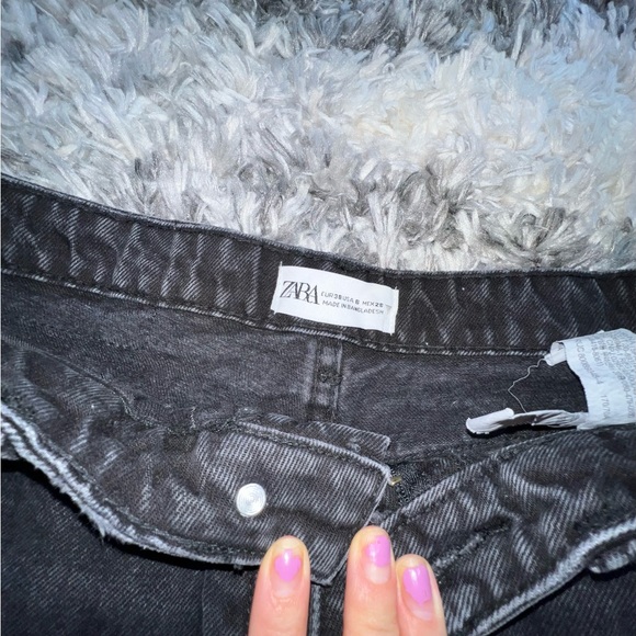 Zara Black Distressed Denim Jeans - Picture 5 of 6